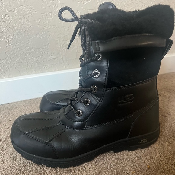 Ugg Adirondack  snow boots - Picture 2 of 4